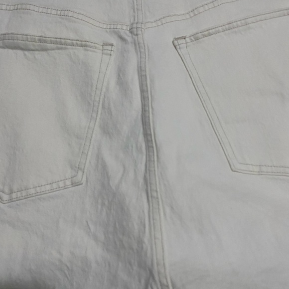 Abercrombie & Fitch Curve Love Mom High Rise Beige Denim Shorts Plus Size 36/22 - Picture 11 of 12